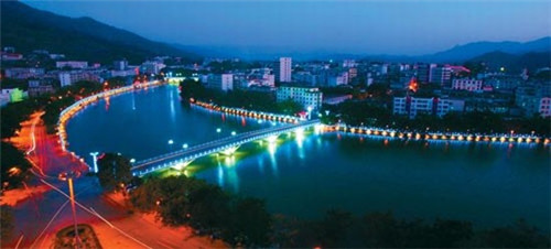 福临大碗麻辣烫2025年还能在冷水江市加盟吗，冷水江市加盟麻辣烫有哪些值得推荐的加盟品牌