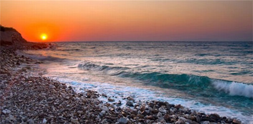 抛妇产可以吃炒白菜吗（破腹产后可以吃炒菜吗）